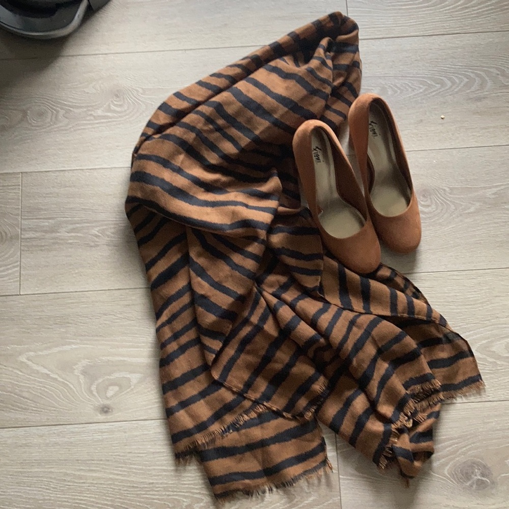 J Crew zebra stripe scarf brown and black stripes